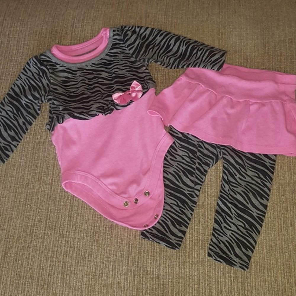 Girls 14 PC Bundle 6-9 Months Fall/Spring - Picture 5 of 8